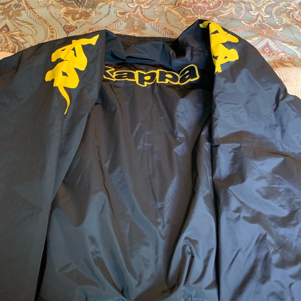 Kappa Men's Black and Yellow Jacket, size L